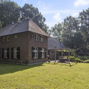 Woonboerderij Gelderland Arnhem verkocht